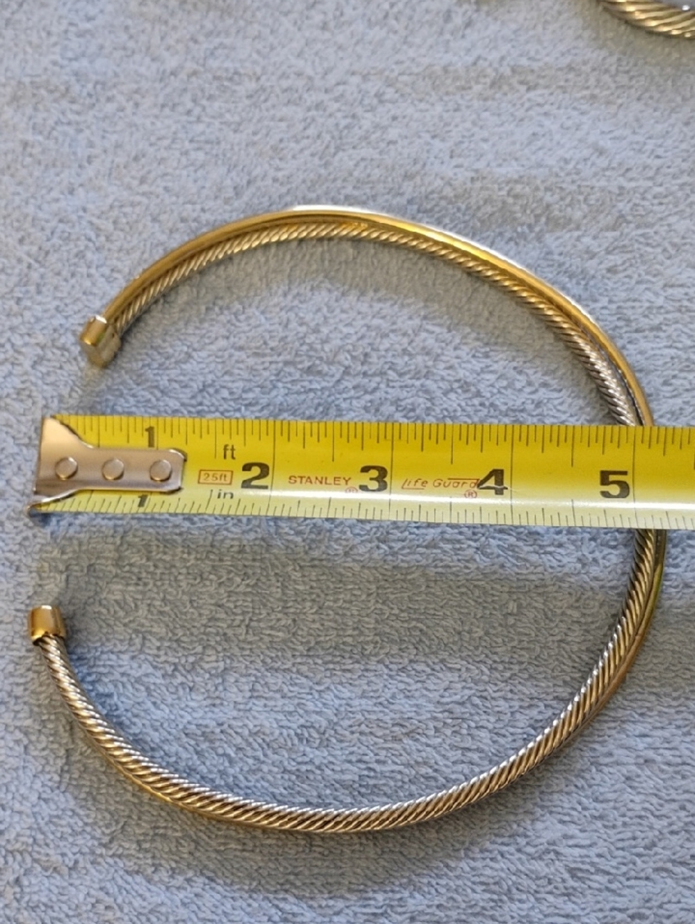 Choker - Picture 6 of 6